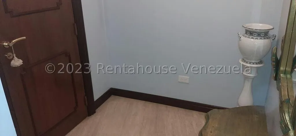 Apartamento (1 Nivel) en Venta en Sebucan, Distrito Metropolitano - 2