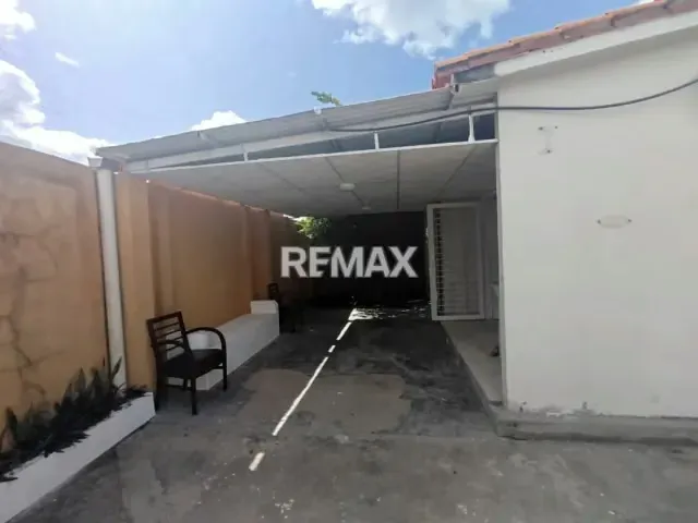 Se Vende Casa en la Urbanizacion Monterrey - 4