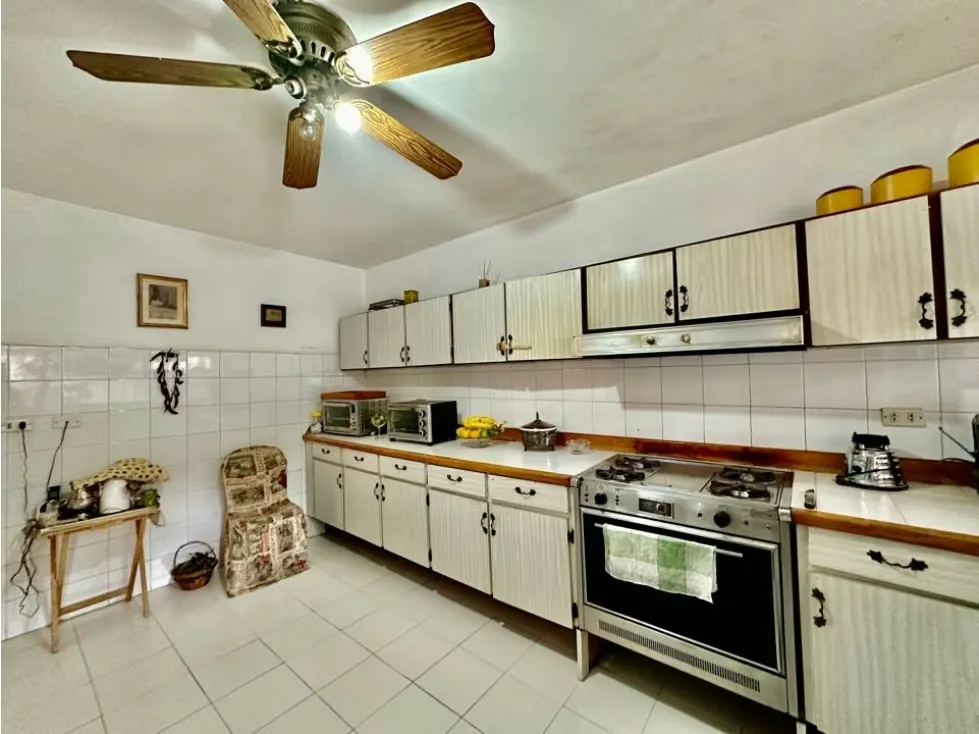 Se vende casa 685m2 6h/6b/6p San Román - 15