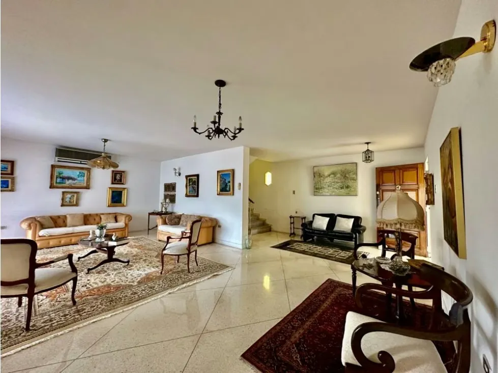 Se vende casa 685m2 6h/6b/6p San Román - 9