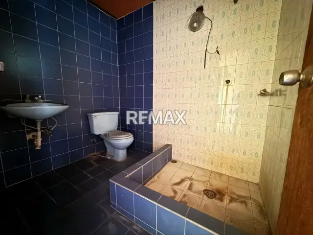 Casa con anexo de una planta en venta trigal sur calle cerrada para remodelar - 20