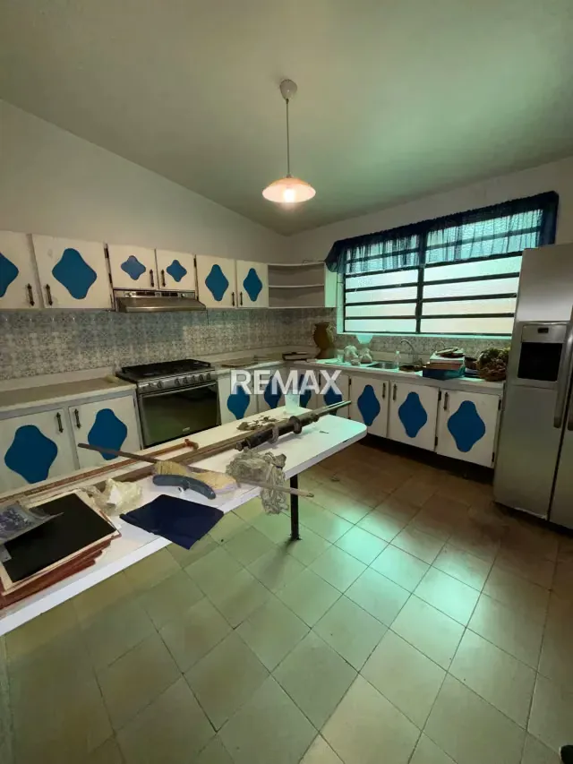 Casa con anexo de una planta en venta trigal sur calle cerrada para remodelar - 6