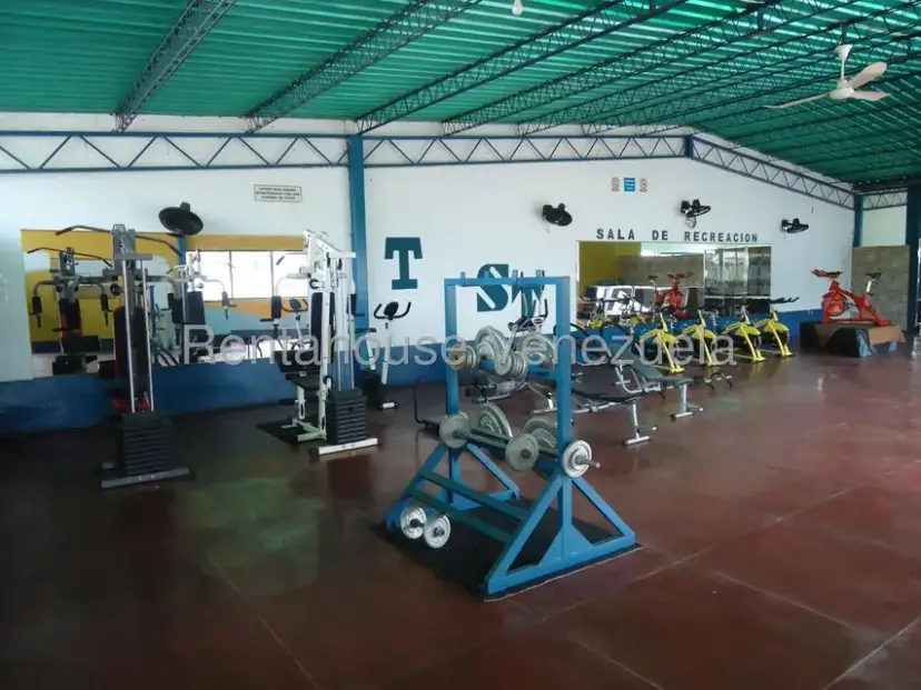 Comercial (Local Comercial) en Venta en Santa Teresa del Tuy, Miranda