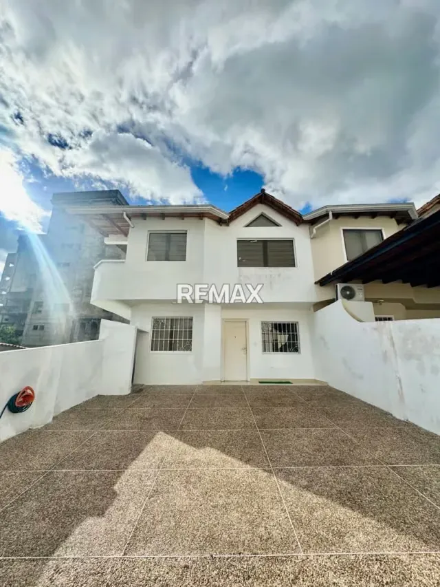 En venta Casa en Urbanización Colinas del Este Pueblo Nuevo - 14