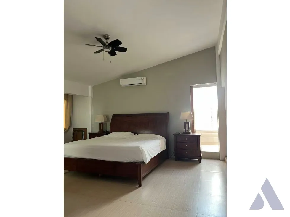 Se vende casa 850m2 Prados del Este 9859 - 12