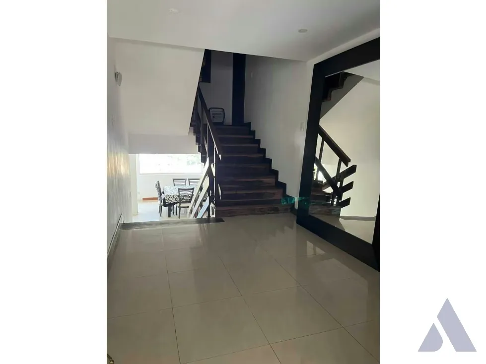 Se vende casa 850m2 Prados del Este 9859 - 24
