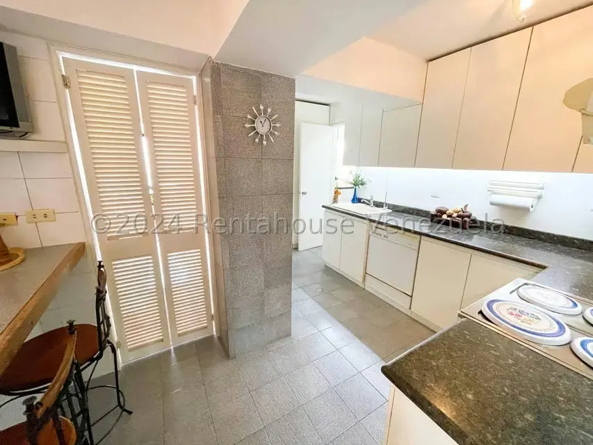 Apartamento (1 Nivel) en Venta en Los Naranjos del Cafetal, Distrito Metropolitano - 16