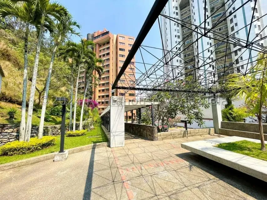 Apartamento (1 Nivel) en Venta en Los Naranjos del Cafetal, Distrito Metropolitano - 4