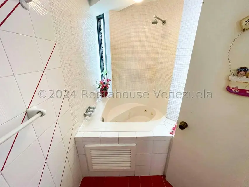Apartamento (1 Nivel) en Venta en Los Naranjos del Cafetal, Distrito Metropolitano - 38
