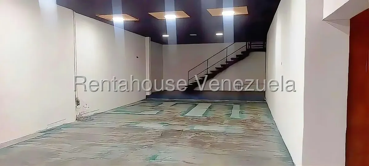 Apartamento (1 Nivel) en Alquiler en Parroquia Catedral, Distrito Metropolitano - 3