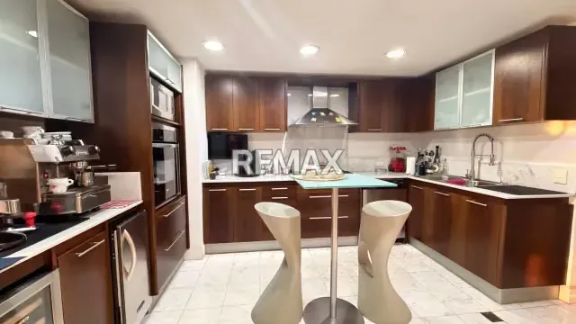 Apto En Lomas De Las Mercedes, 300m2 3H+1 Ser, 4B, 4E - 10