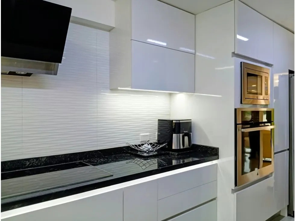 Vendo PB remodelada con vista 395m2 6hab 5b 3p Los Naranjos 0194 - 27