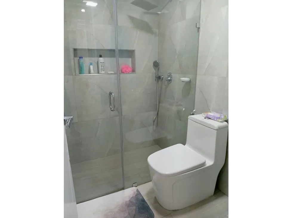 Vendo PB remodelada con vista 395m2 6hab 5b 3p Los Naranjos 0194 - 34