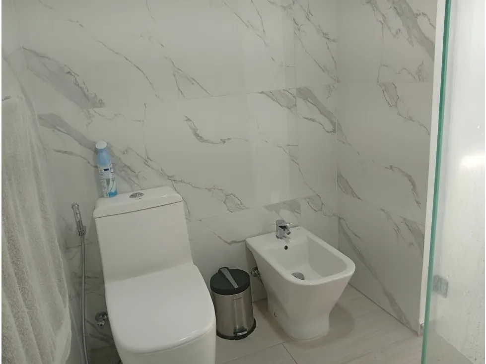 Vendo PB remodelada con vista 395m2 6hab 5b 3p Los Naranjos 0194 - 44