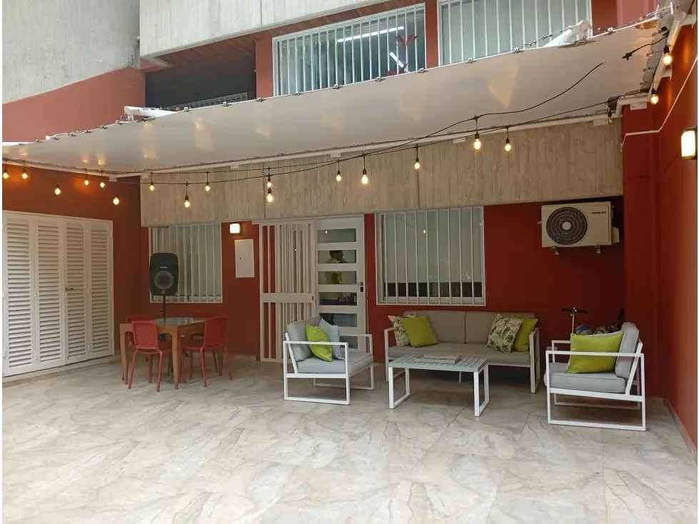 Vendo PB remodelada con vista 395m2 6hab 5b 3p Los Naranjos 0194 - 54