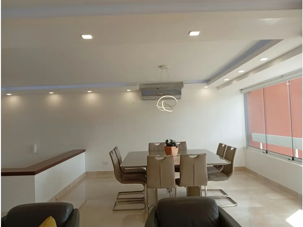 Vendo PB remodelada con vista 395m2 6hab 5b 3p Los Naranjos 0194 - 8