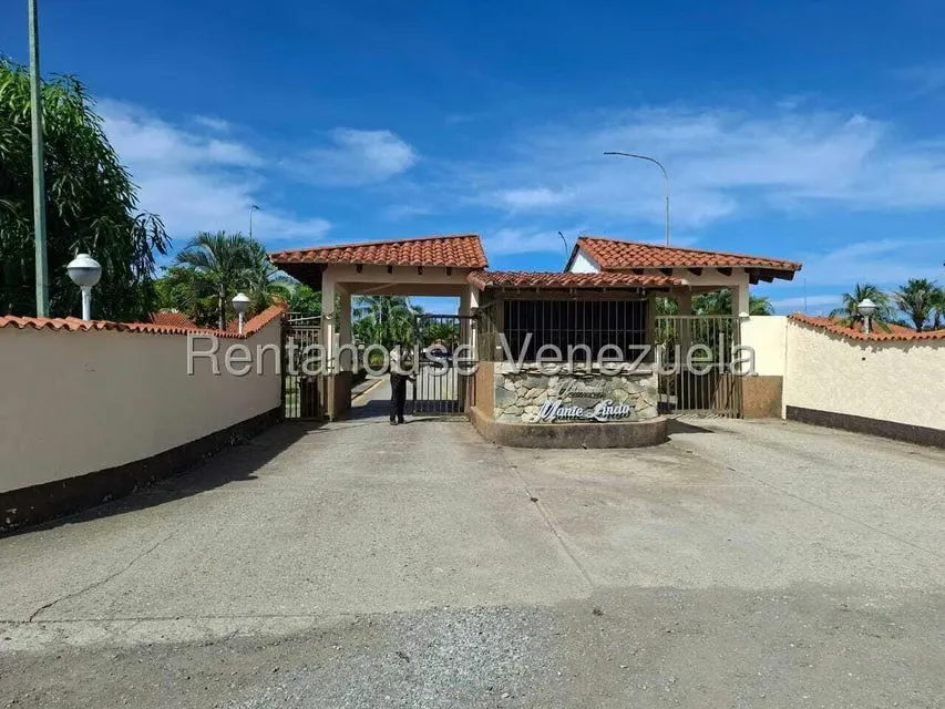 Townhouse (1 Nivel) en Venta en Villas de Monte Lindo, Miranda - 28