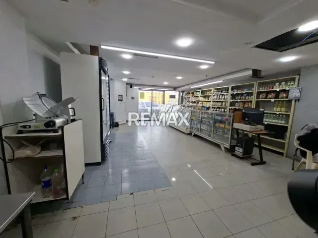 LOCAL COMERCIAL - 8