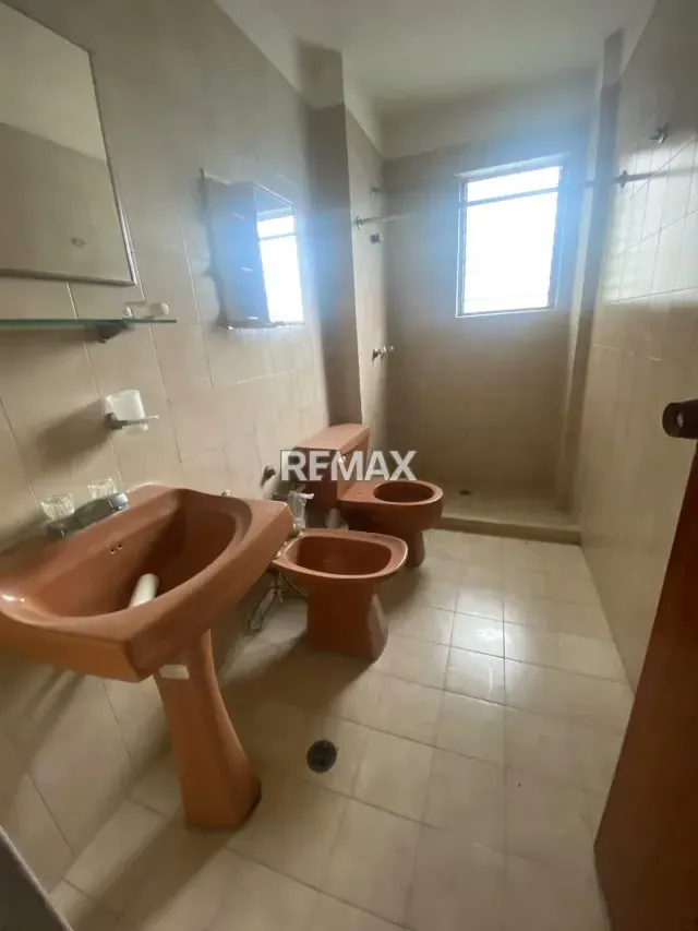 EN VENTA APARTAMENTO EN RES. LA CRISTINA AV CUATRICENTENARIA - 19