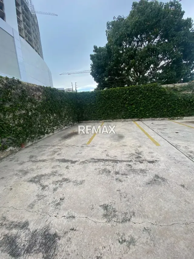 EN VENTA APARTAMENTO EN RES. LA CRISTINA AV CUATRICENTENARIA - 20