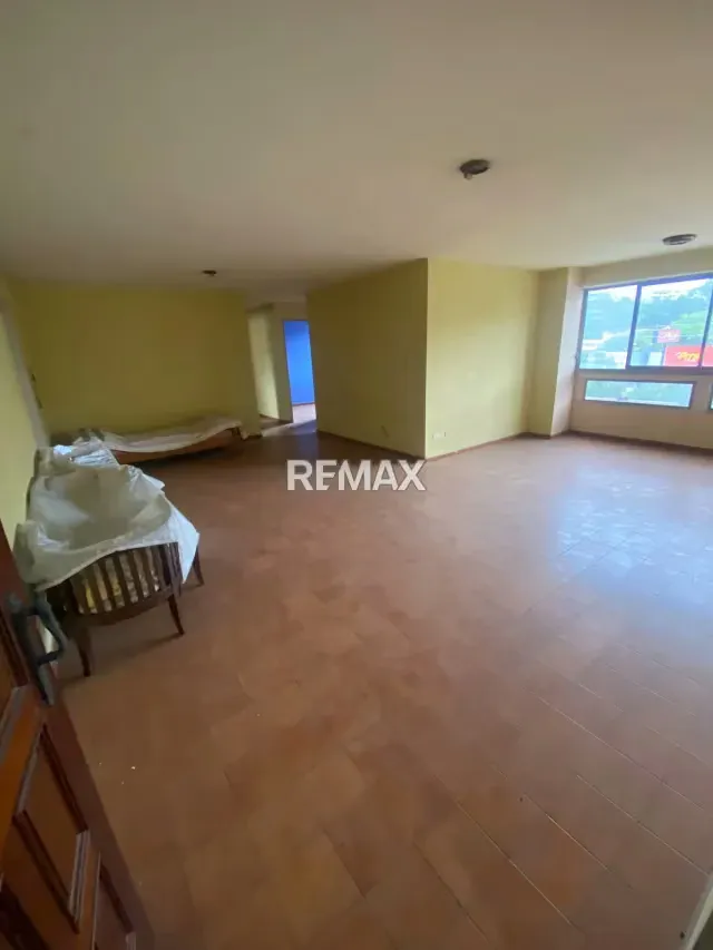 EN VENTA APARTAMENTO EN RES. LA CRISTINA AV CUATRICENTENARIA - 8