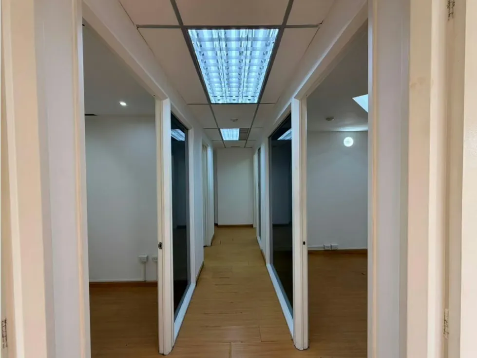 Se alquila Oficina 92m² 1b Los Cortijos - 3
