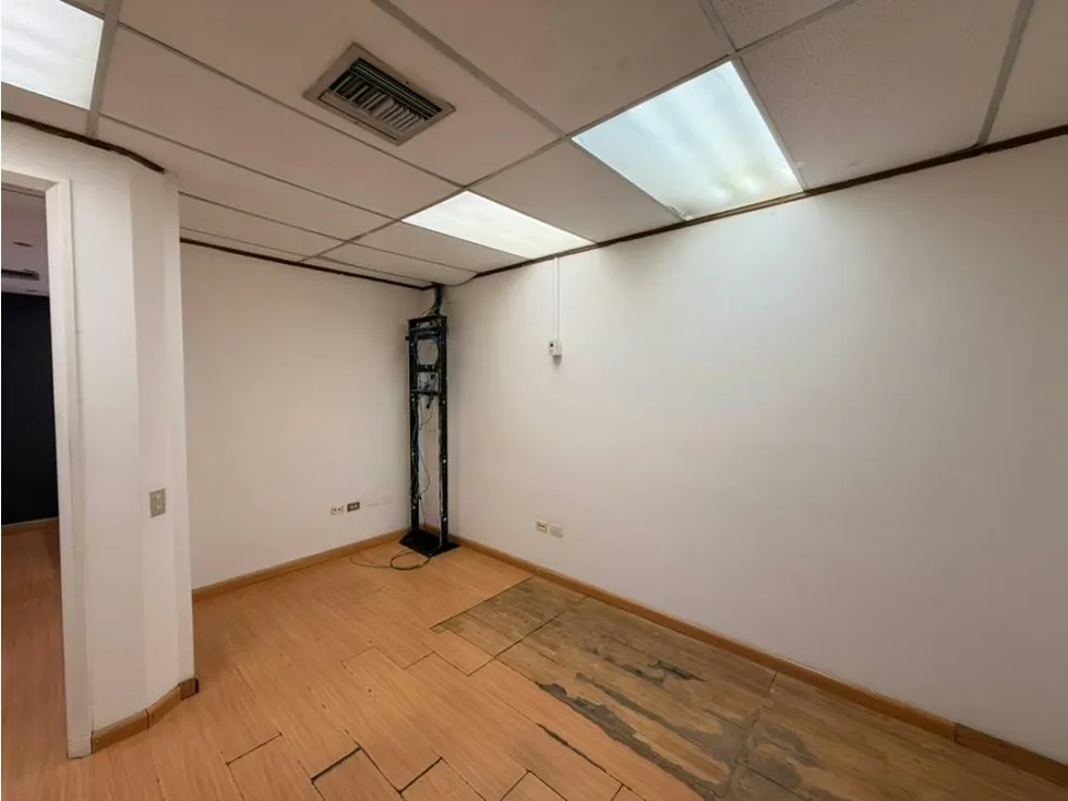 Se alquila Oficina 92m² 1b Los Cortijos - 21