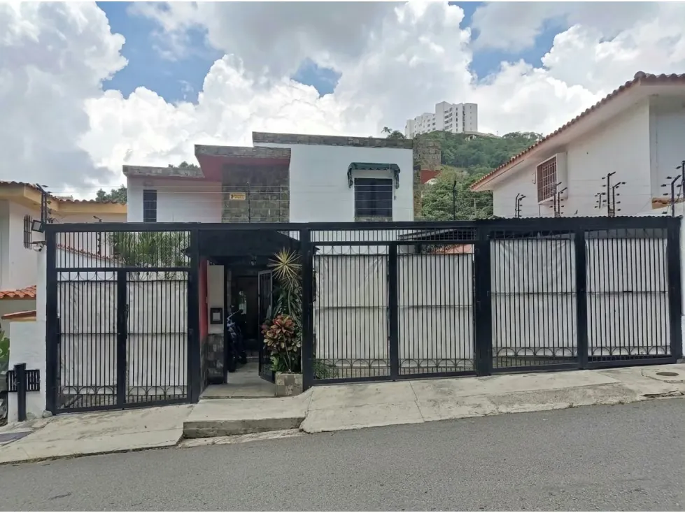 Casa Residencial en Venta Santa Rosa de Lima 4H/4B/3PE - 2