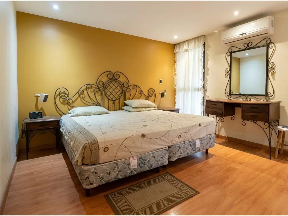 Casa Residencial en Venta Santa Rosa de Lima 4H/4B/3PE - 17