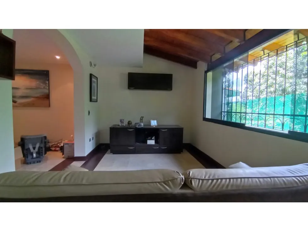 Casa Residencial en Venta Santa Rosa de Lima 4H/4B/3PE - 10