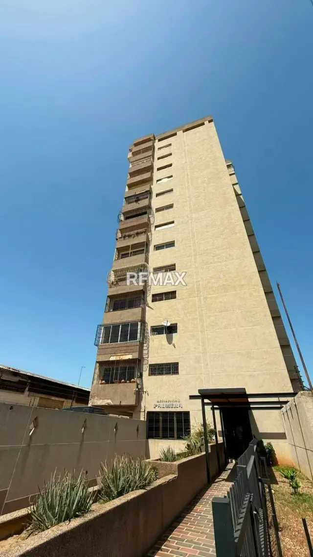 APARTAMENTO EN ALQUILER RESIDENCIAS PALMERA