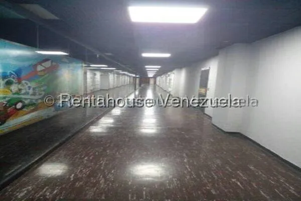 Oficina en Alquiler en Prados del Este, Distrito Metropolitano - 2