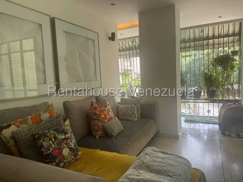 Apartamento (1 Nivel) en Venta en El Marques, Distrito Metropolitano - 4