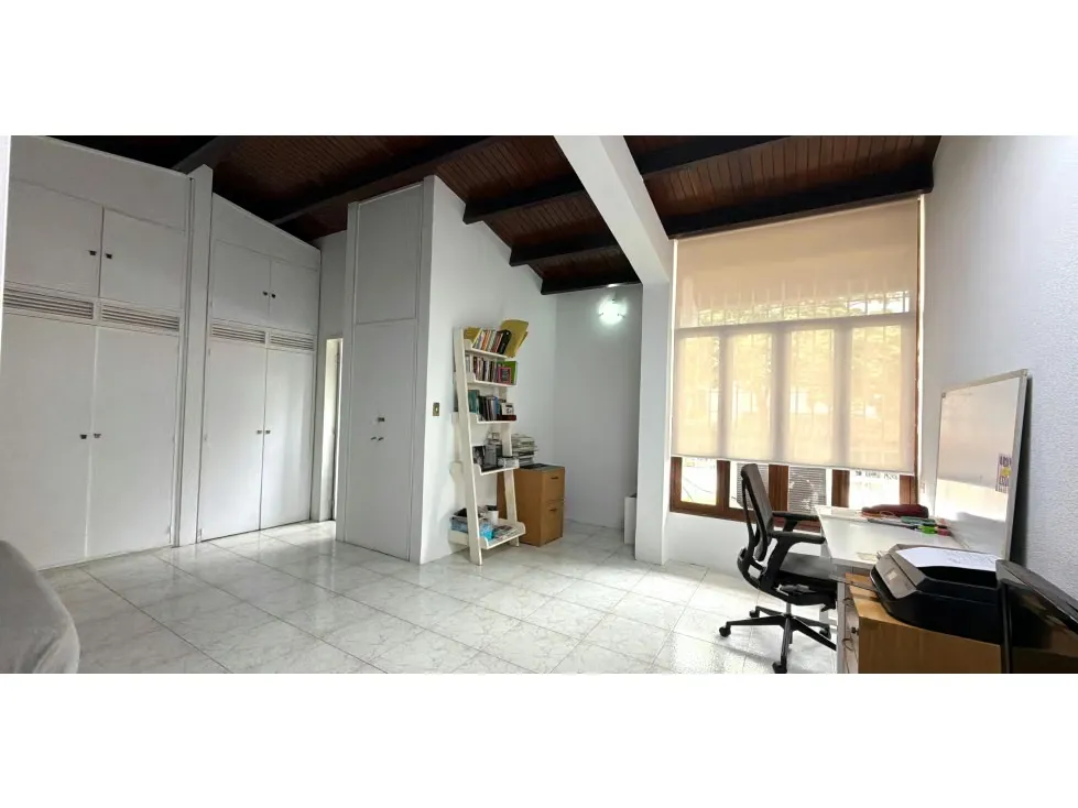 CASA PRADOS DEL ESTE EN CALLE CERRADA AMPLIO JARDÍN 291958 - 18