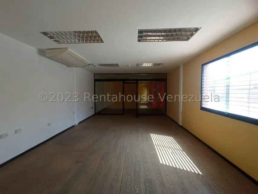 Local Comercial en Alquiler en Zona Industrial 2, Lara - 16