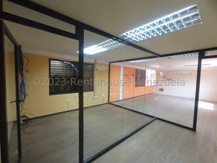 Local Comercial en Alquiler en Zona Industrial 2, Lara - 17