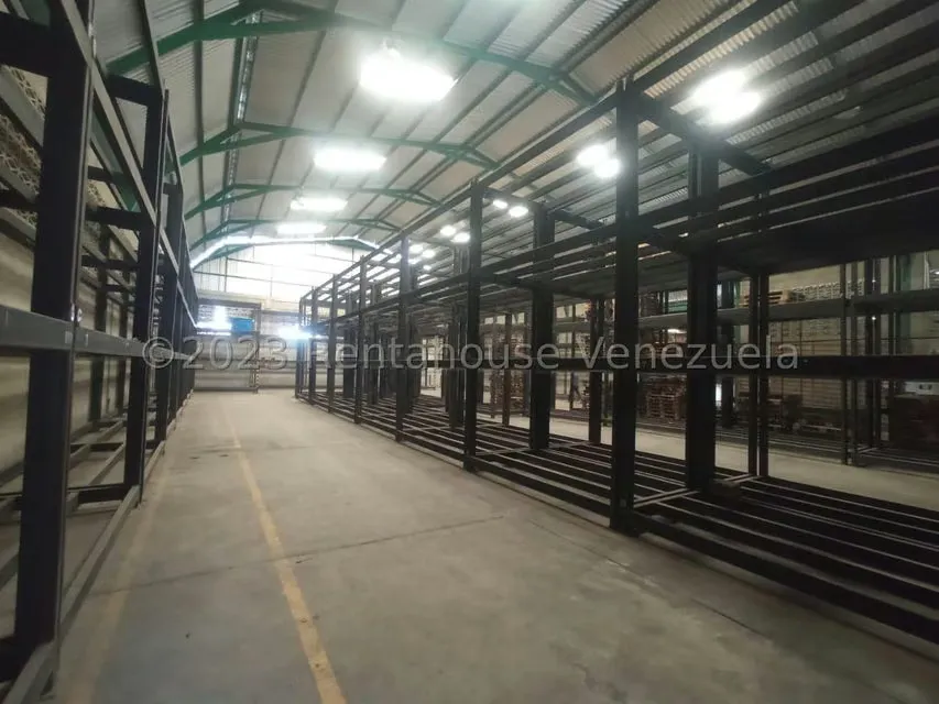 Local Comercial en Alquiler en Zona Industrial 2, Lara - 21