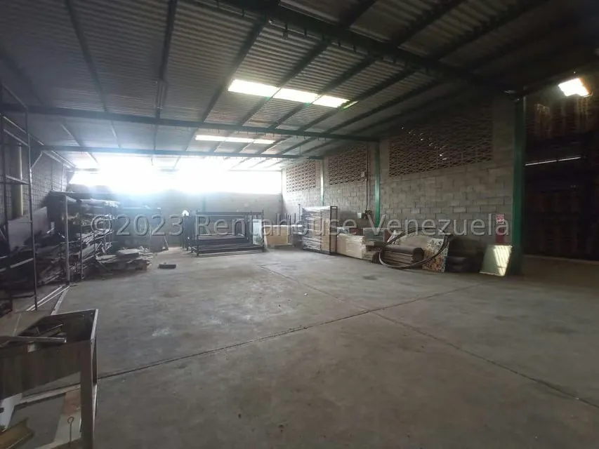 Local Comercial en Alquiler en Zona Industrial 2, Lara - 29