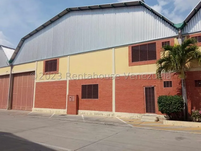 Local Comercial en Alquiler en Zona Industrial 2, Lara - 39