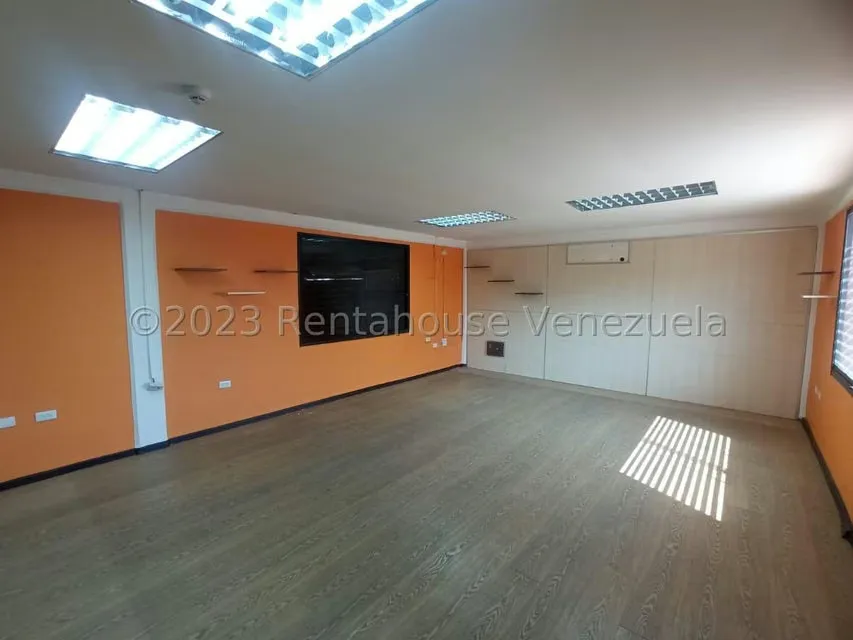 Local Comercial en Alquiler en Zona Industrial 2, Lara - 7