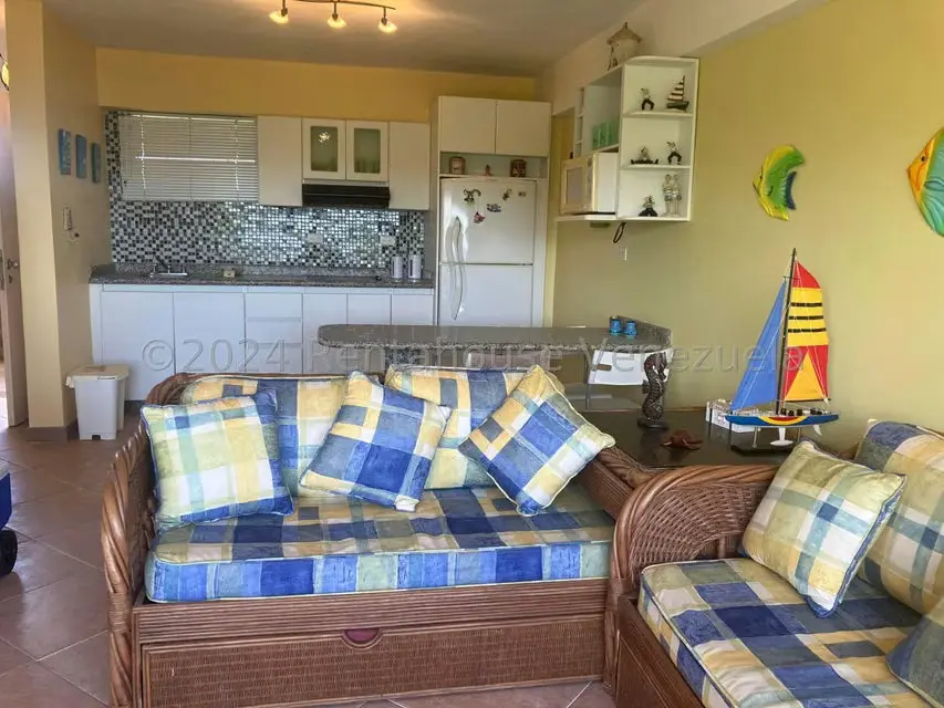 Apartamento (1 Nivel) en Venta en Los Canales de Rio Chico, Miranda - 2