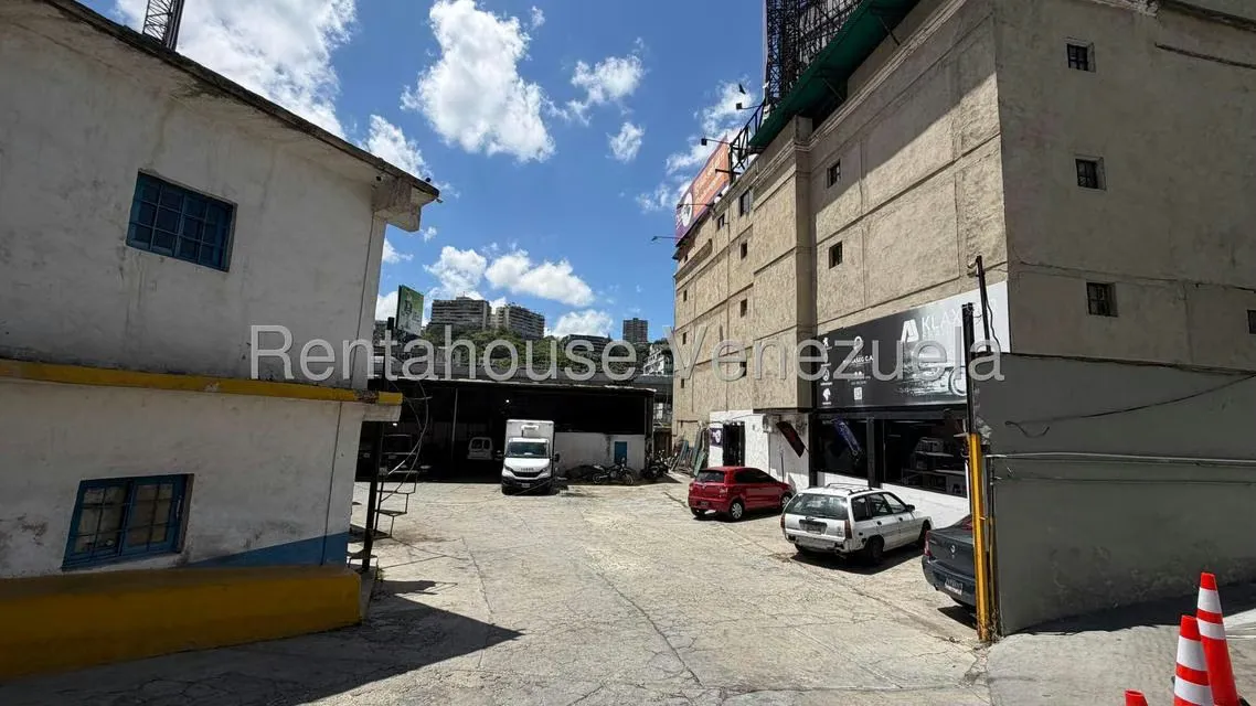 Galpon - Deposito en Venta en Bello Monte, Distrito Metropolitano - 2