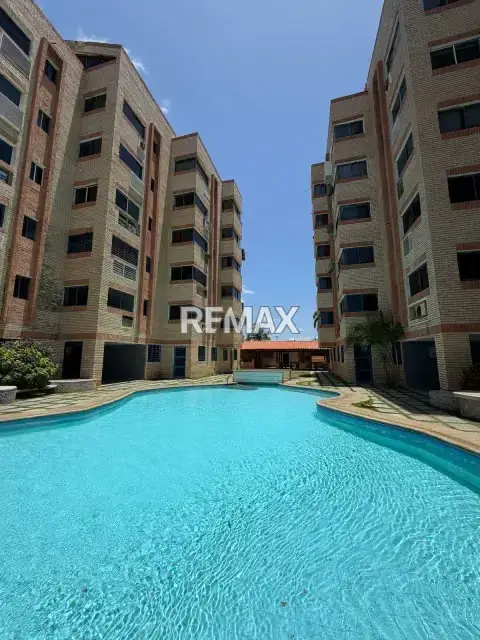VENDE APARTAMENTO EDIFICIO MAR, SOL Y BAHIA