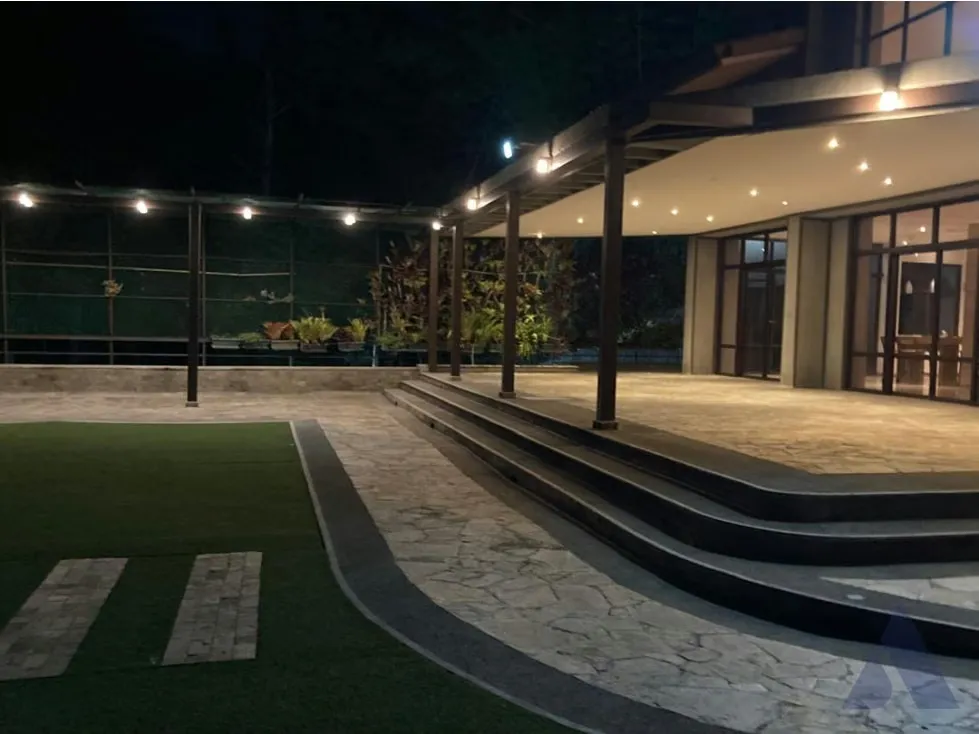 Vendo impresionante quinta 1700m2 Monte Elena - Baruta 8038 - 15