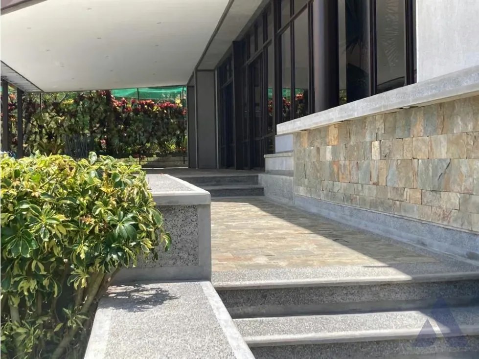 Vendo impresionante quinta 1700m2 Monte Elena - Baruta 8038 - 4