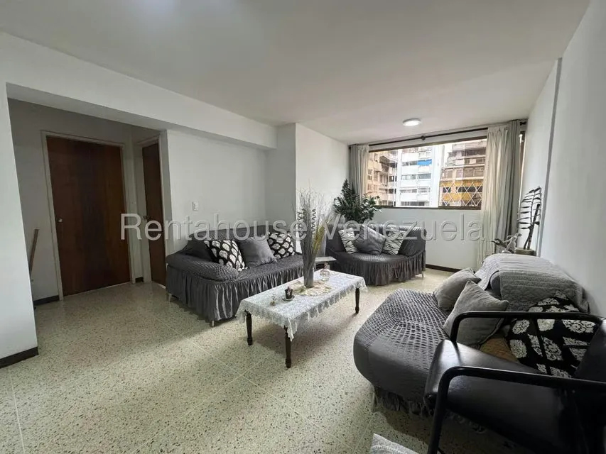 Apartamento (1 Nivel) en Venta en Chacao, Distrito Metropolitano - 2