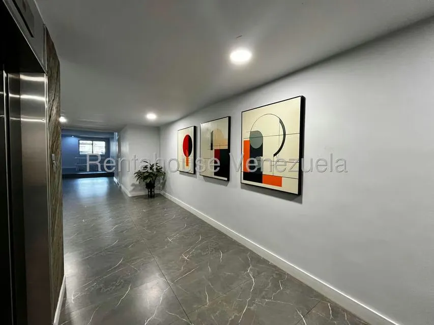 Apartamento (1 Nivel) en Venta en Los Naranjos del Cafetal, Distrito Metropolitano - 4