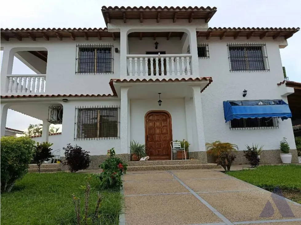 Vendo casa 300m2 Higuerote 7780