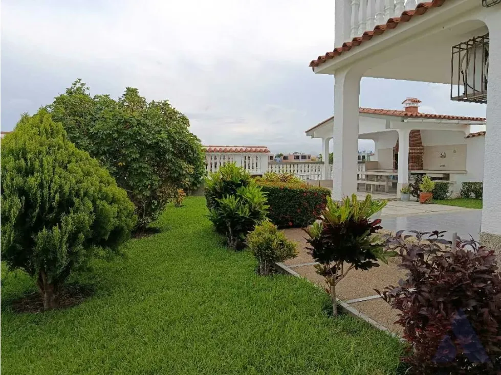Vendo casa 300m2 Higuerote 7780 - 36