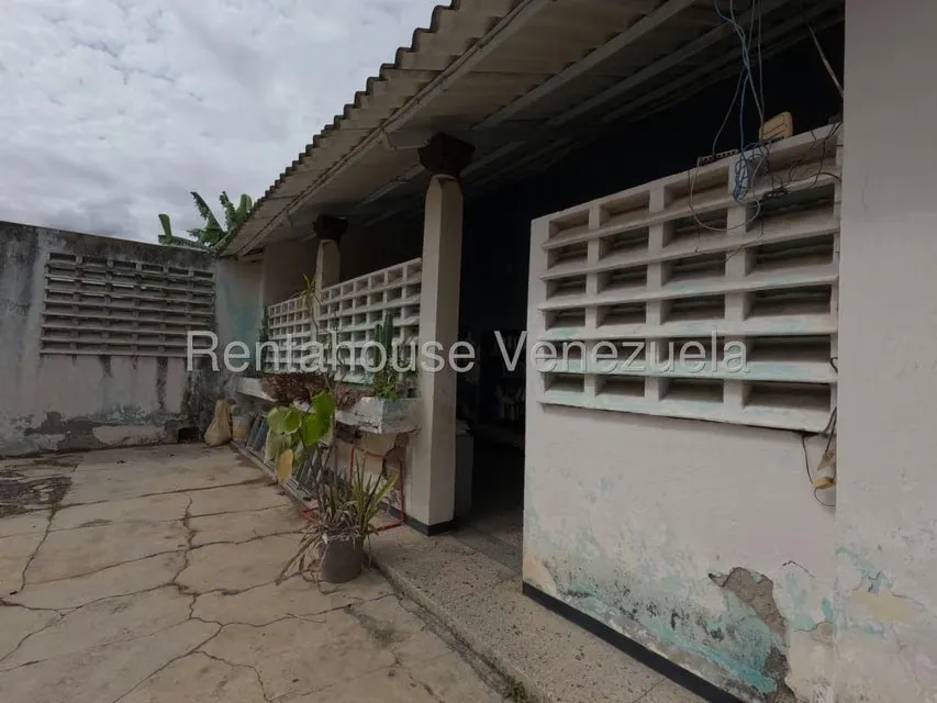 Casa (1 Nivel) en Venta en Centro, Lara - 27